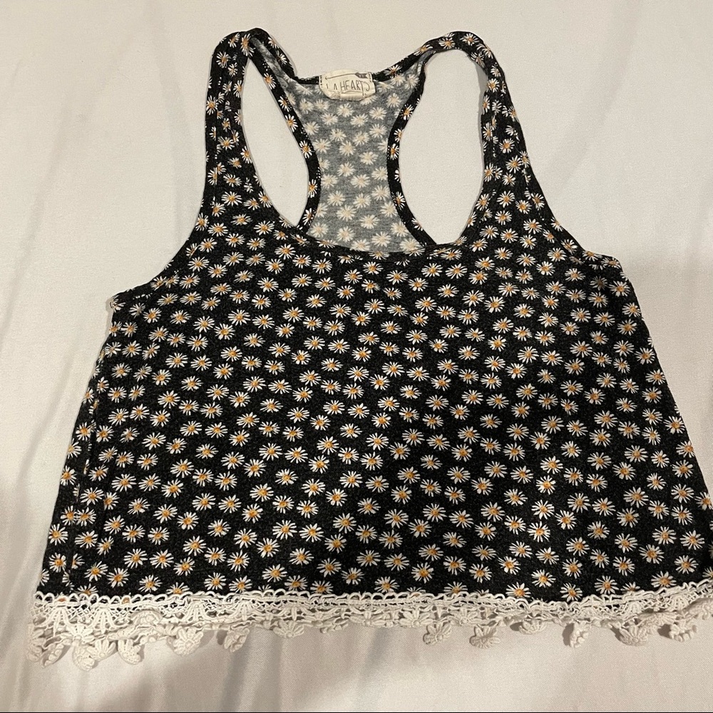 cropped flower-laced cropped tank